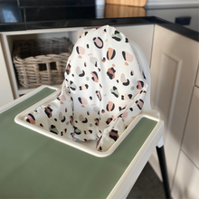 Load image into Gallery viewer, Waterproof and Wipeable Pastel Leopard Spots Print