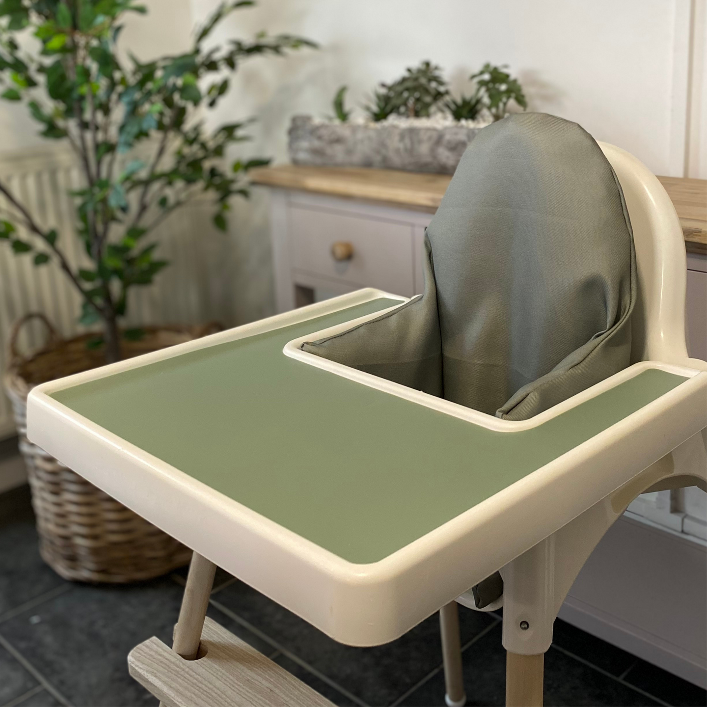 Waterproof and Wipeable Plain Sage